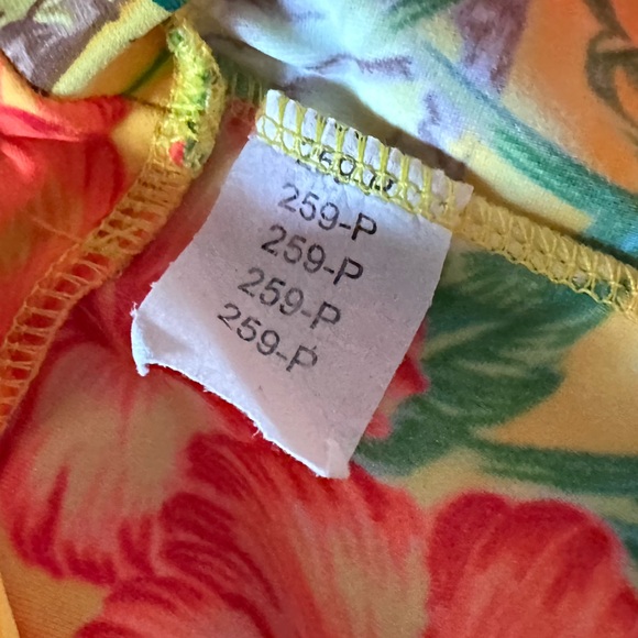 VENUS Bikini Bottoms - Picture 4 of 6